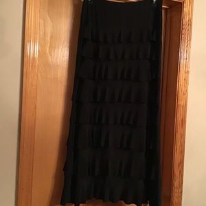 Women’s ruffled skirt! (On hold)